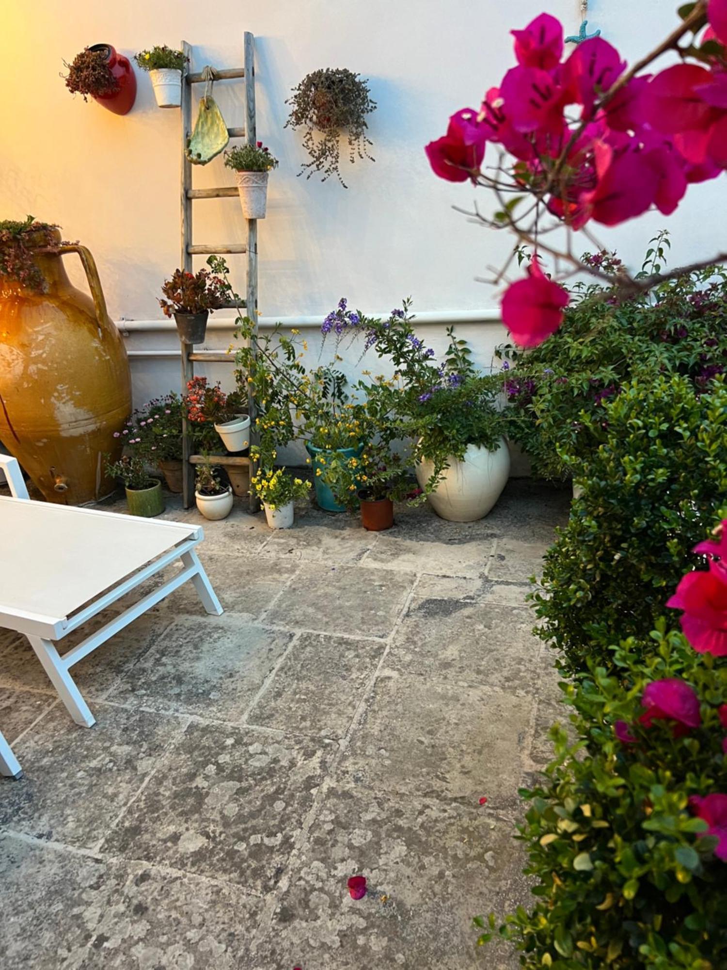 Suite Battisti 7 Lecce Exteriér fotografie